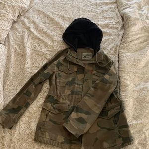 Levi’s camo jacket